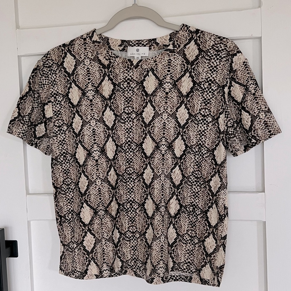 Socialite boxy tee